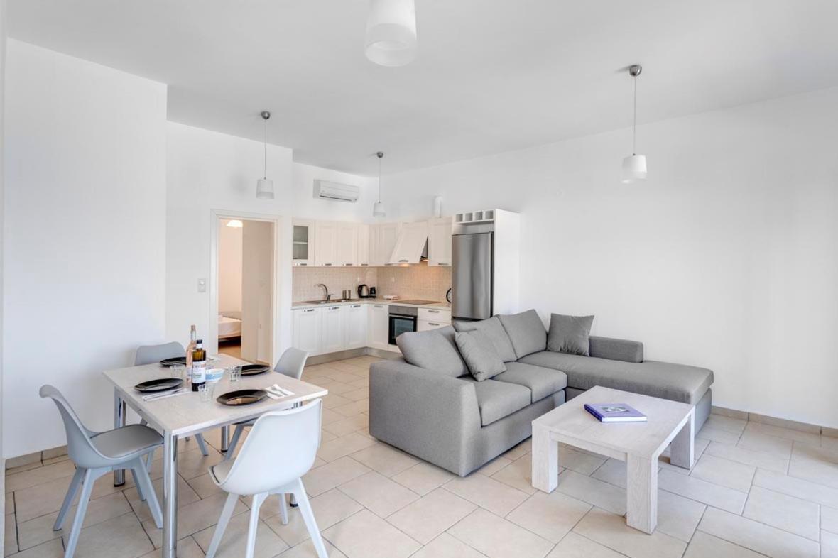 Waterview Apartments Kini Zewnętrze zdjęcie